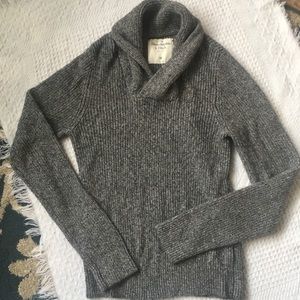 Abercrombie & Fitch medium sweater